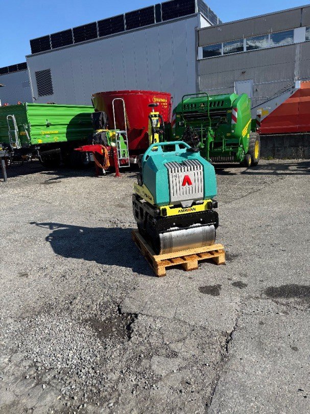 Planierraupe Türe ait Ammann ARW 65-S, Neumaschine içinde Regensdorf (resim 2)