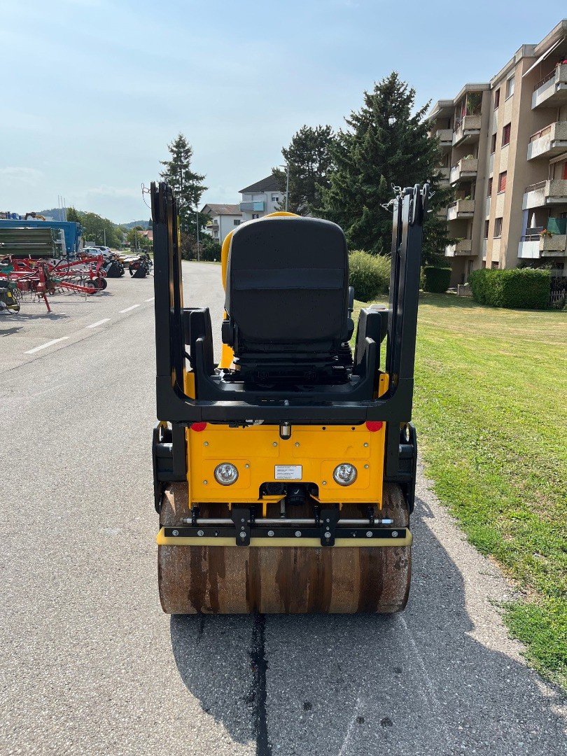 Planierraupe tipa JCB CT160-100, Vorführmaschine u Domdidier (Slika 4)