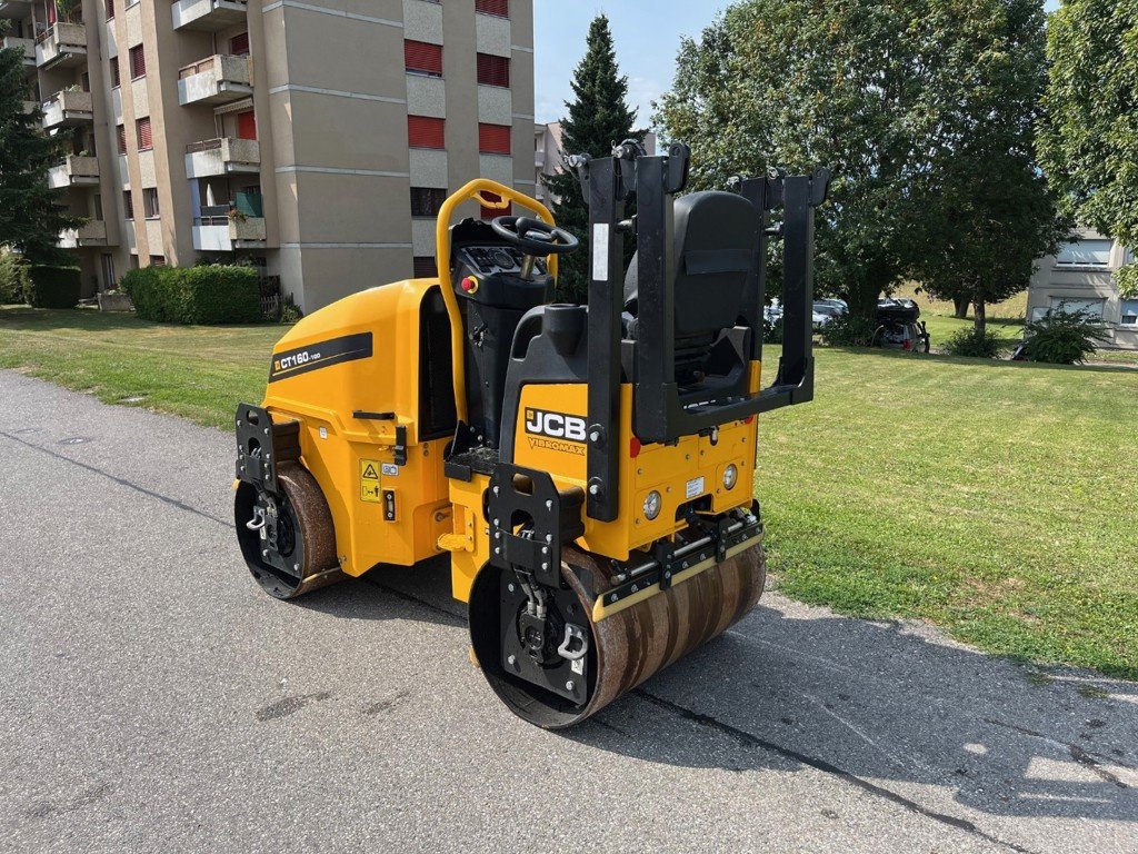 Planierraupe tipa JCB CT160-100, Vorführmaschine u Domdidier (Slika 3)