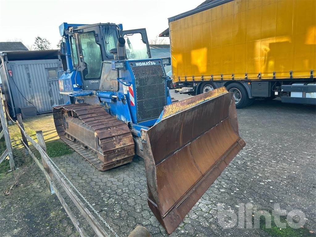 Planierraupe des Typs Komatsu D61EX-15, Gebrauchtmaschine in Düsseldorf (Bild 4)