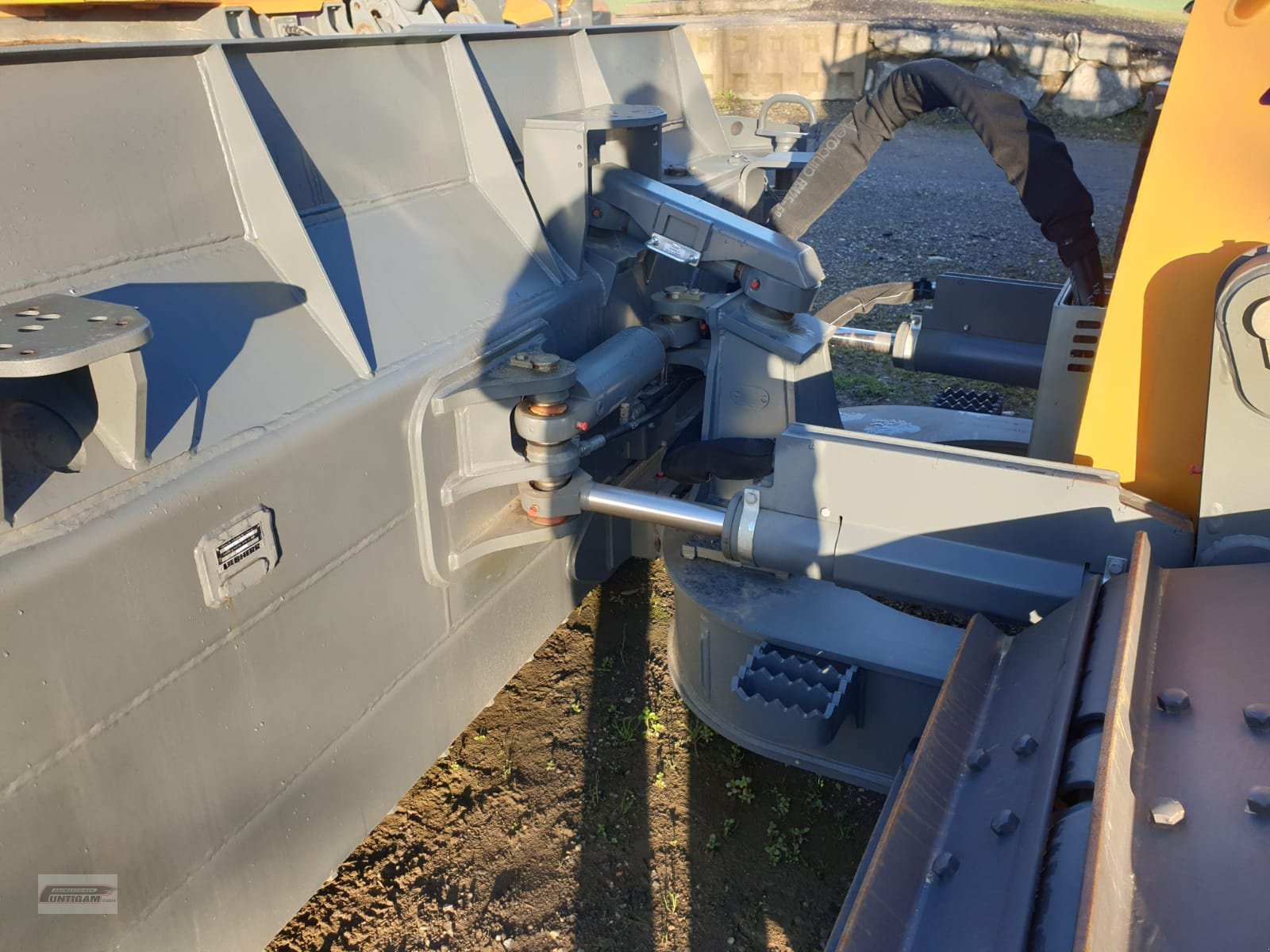 Planierraupe typu Liebherr PR 716 05 LGP, Gebrauchtmaschine v Deutsch - Goritz (Obrázek 11)