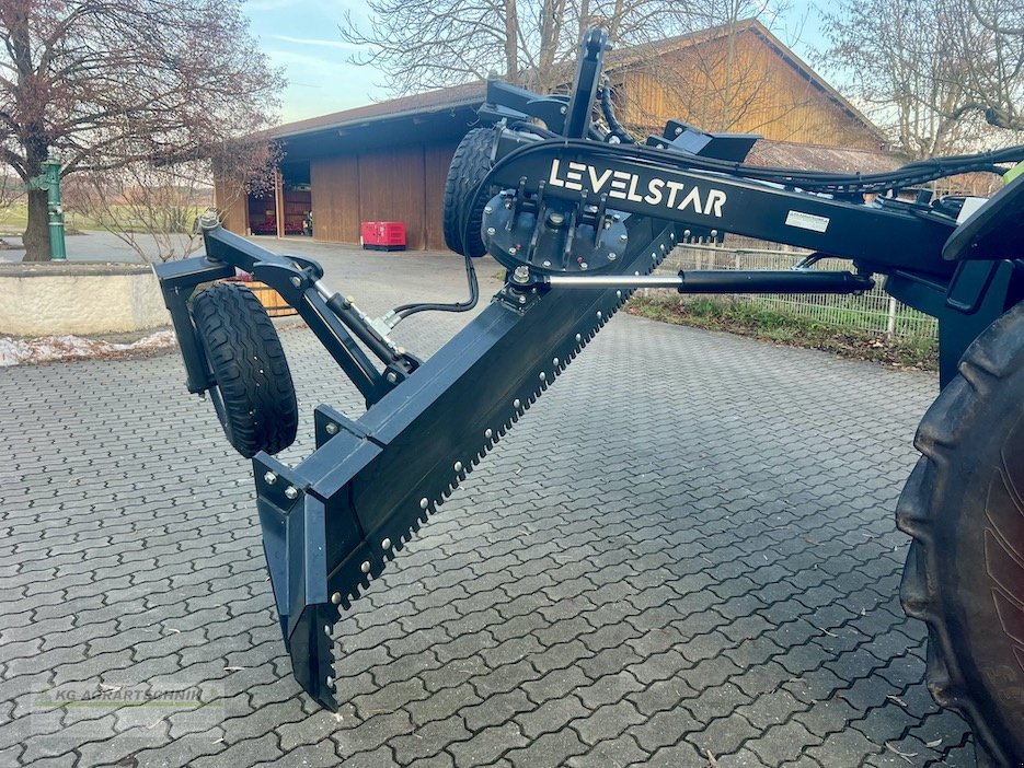 Planierschild des Typs KG-AGRAR LevelStar 3000 Profi Planierschild, Neumaschine in Langensendelbach (Bild 15)