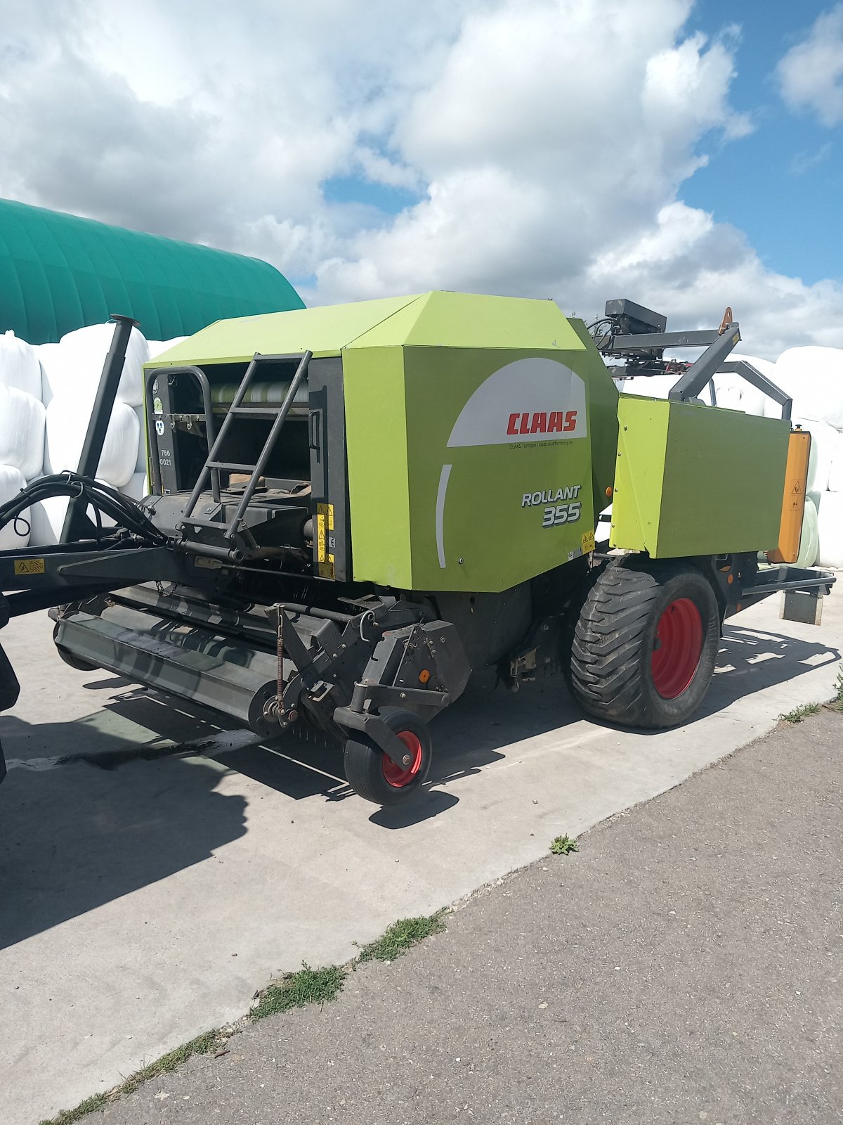 Press-/Wickelkombination van het type CLAAS Rollant 355 RC Uniwrap, Gebrauchtmaschine in 78609 Tuningen (Foto 1)