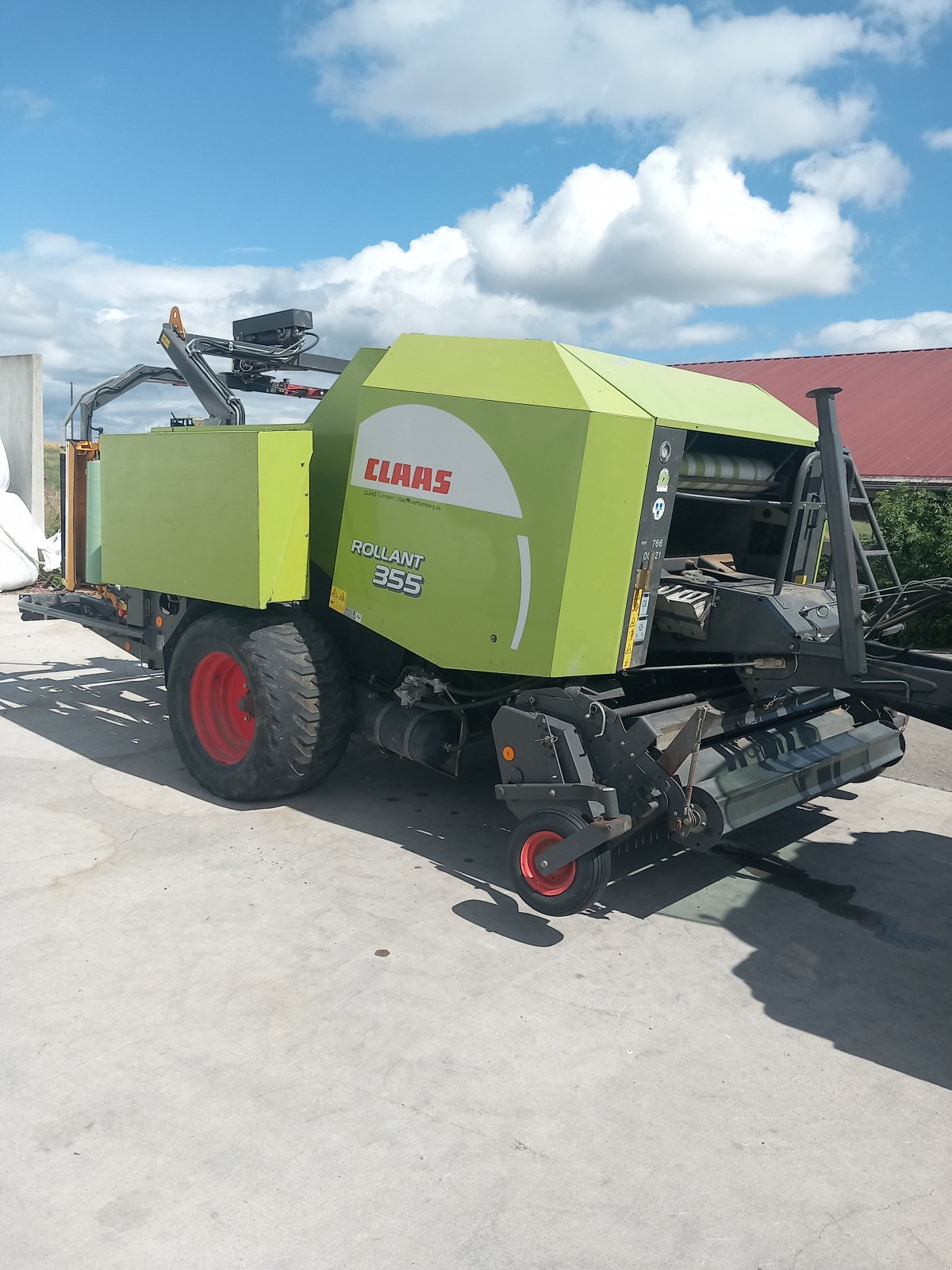 Press-/Wickelkombination van het type CLAAS Rollant 355 RC Uniwrap, Gebrauchtmaschine in 78609 Tuningen (Foto 2)