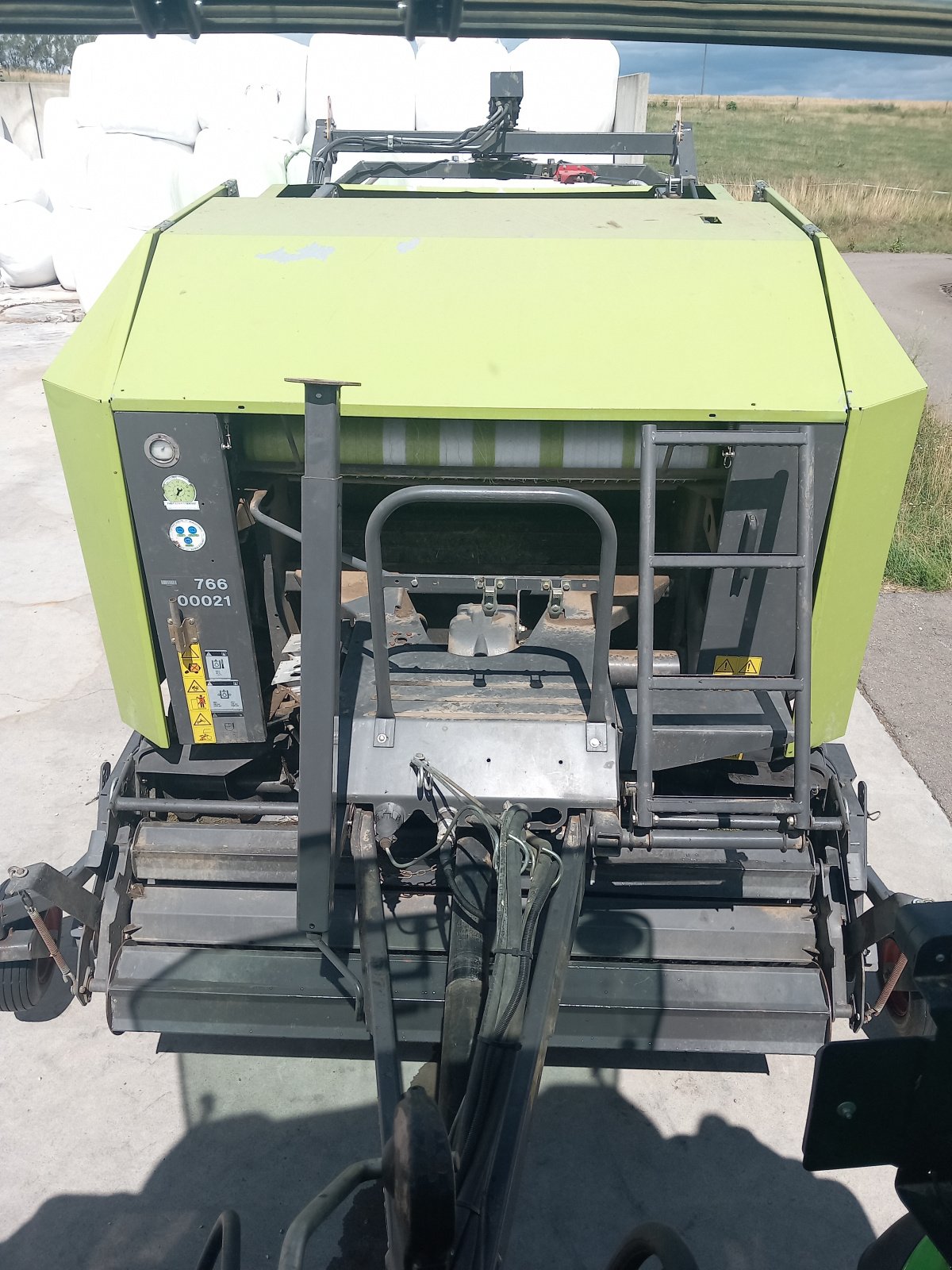 Press-/Wickelkombination van het type CLAAS Rollant 355 RC Uniwrap, Gebrauchtmaschine in 78609 Tuningen (Foto 3)