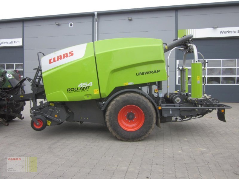 Press-/Wickelkombination del tipo CLAAS ROLLANT 454 RC PRO UNIWRAP, Pressen-Wickler-Kombination, nur 7.372 Ballen !, Gebrauchtmaschine In Westerstede (Immagine 2)