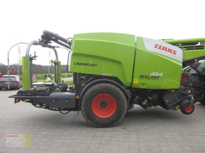Press-/Wickelkombination del tipo CLAAS ROLLANT 454 RC PRO UNIWRAP, Pressen-Wickler-Kombination, nur 7.372 Ballen !, Gebrauchtmaschine In Westerstede (Immagine 8)