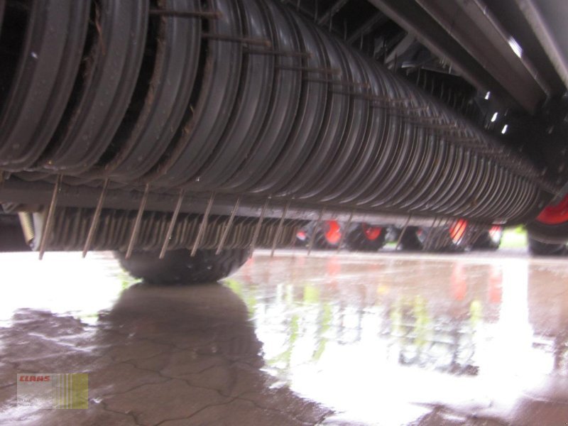 Press-/Wickelkombination des Typs CLAAS ROLLANT 454 RC PRO UNIWRAP, Pressen-Wickler-Kombination, Gebrauchtmaschine in Westerstede (Bild 10)