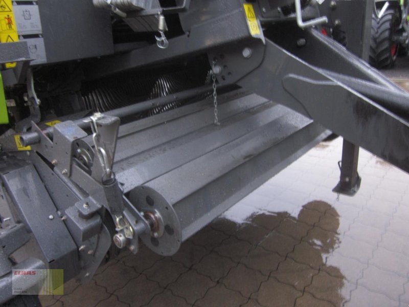 Press-/Wickelkombination des Typs CLAAS ROLLANT 454 RC PRO UNIWRAP, Pressen-Wickler-Kombination, Gebrauchtmaschine in Westerstede (Bild 11)