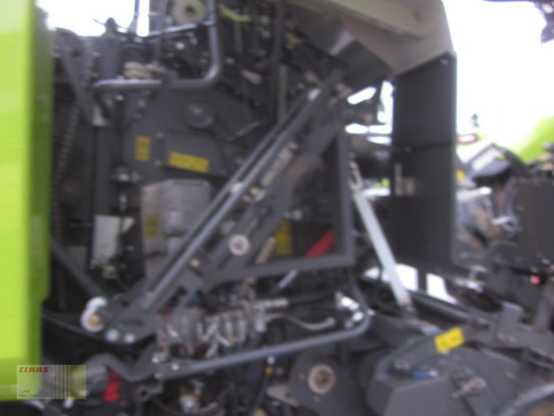 Press-/Wickelkombination des Typs CLAAS ROLLANT 454 RC PRO UNIWRAP, Pressen-Wickler-Kombination, Gebrauchtmaschine in Westerstede (Bild 15)