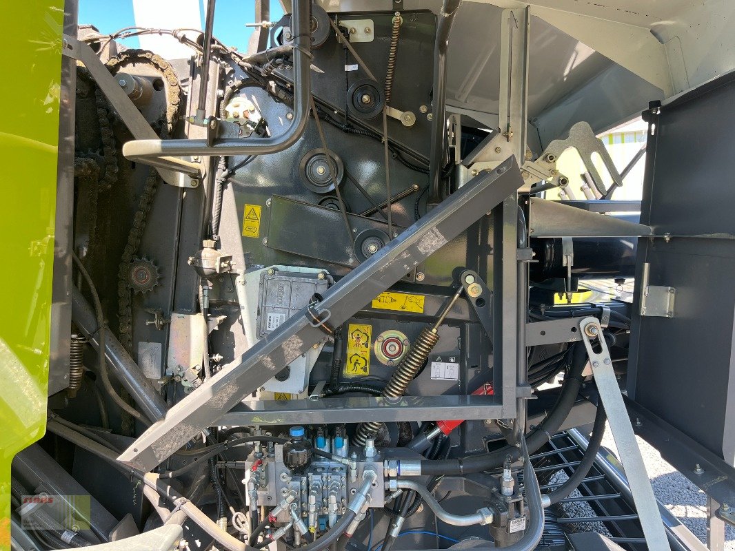 Press-/Wickelkombination of the type CLAAS ROLLANT 454 RC PRO UNIWRAP, Pressen-Wickler-Kombination, Gebrauchtmaschine in Westerstede (Picture 8)