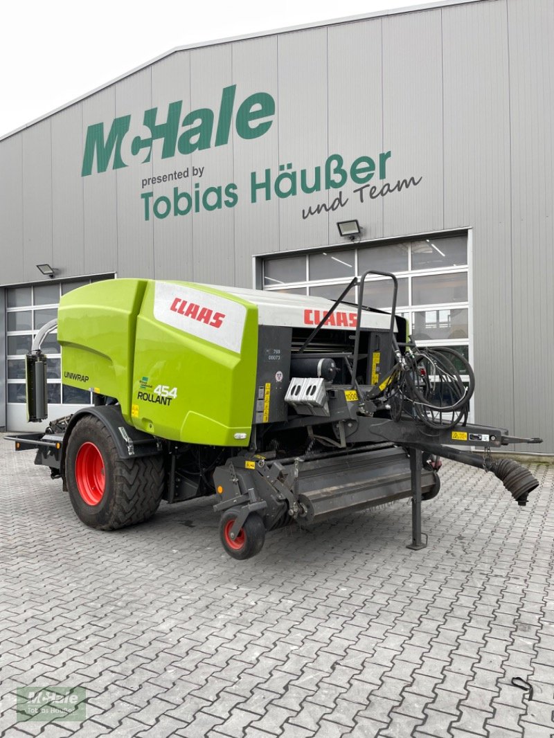 Press-/Wickelkombination des Typs CLAAS Rollant 454 Uniwrap, Neumaschine in Borgholzhausen (Bild 2)