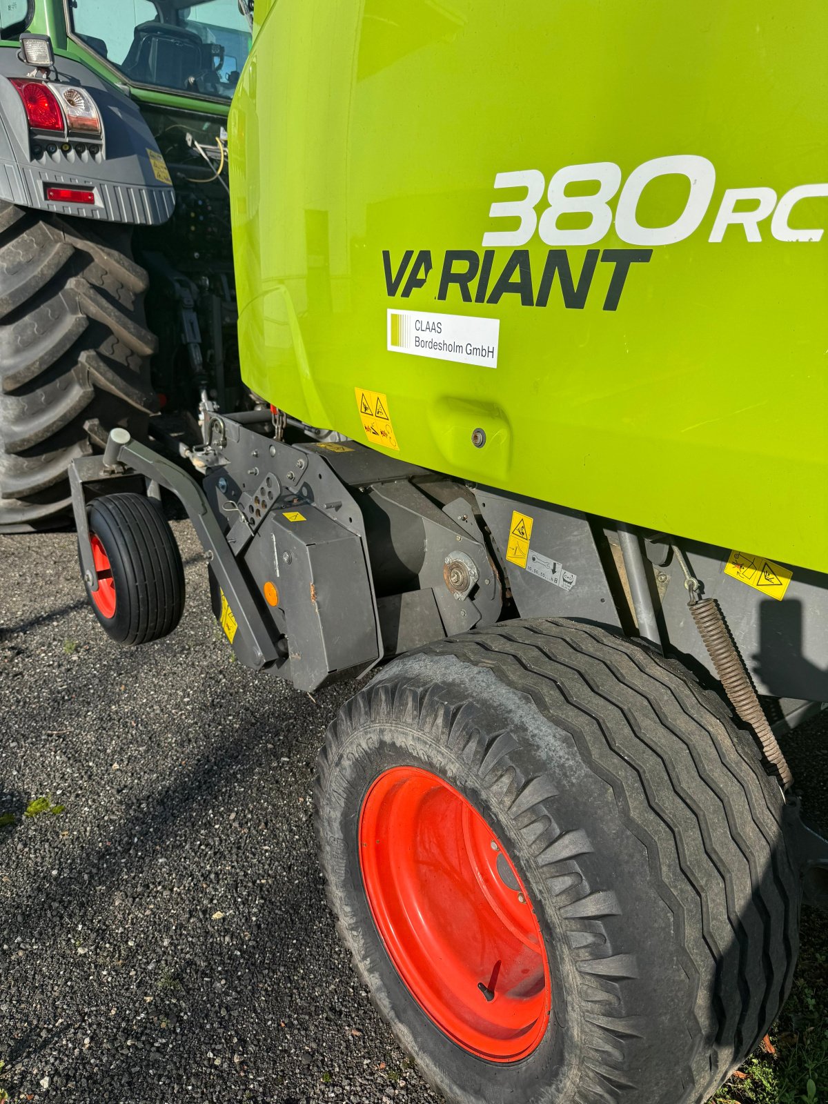 Press-/Wickelkombination des Typs CLAAS Rundballenpresse 380 RC, Gebrauchtmaschine in Bevern (Bild 4)