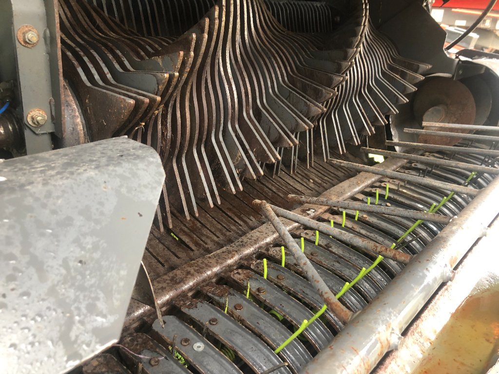 Press-/Wickelkombination του τύπου CLAAS UNIWRAP 455, Gebrauchtmaschine σε MORLHON LE HAUT (Φωτογραφία 9)