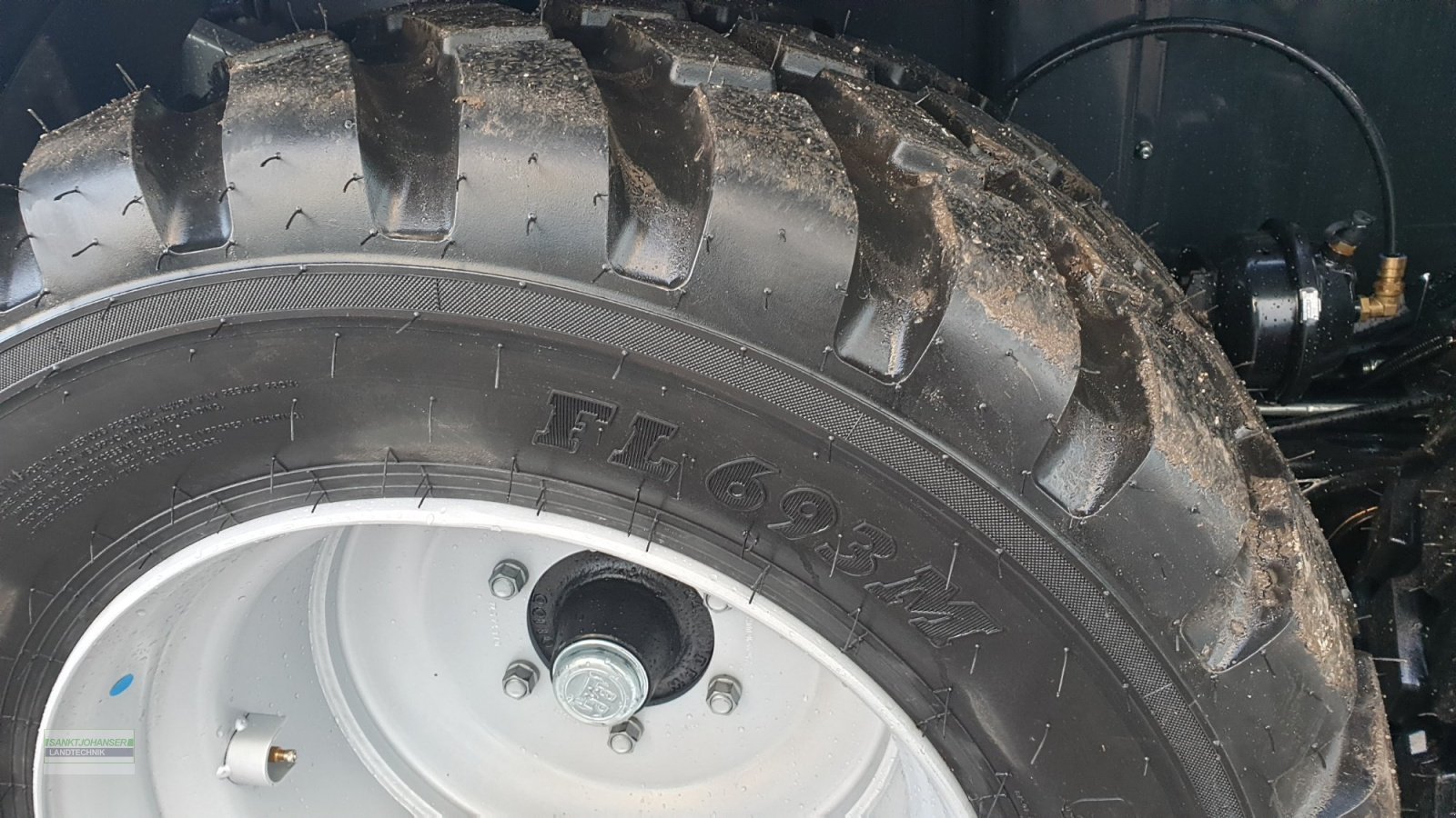 Press-/Wickelkombination del tipo Deutz-Fahr FixMaster BP 335 OC 23 -mit Folien-Netzbindung u. 3-D Wickler-, Neumaschine In Diessen (Immagine 22)