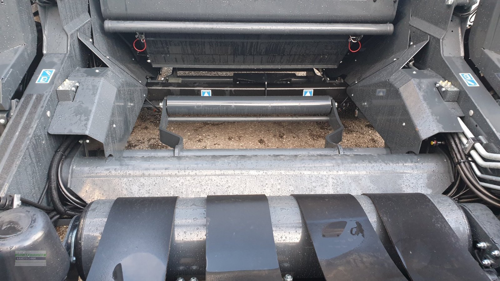 Press-/Wickelkombination del tipo Deutz-Fahr FixMaster BP 335 OC 23 -mit Folien- und Netzbindung-, Neumaschine In Diessen (Immagine 20)