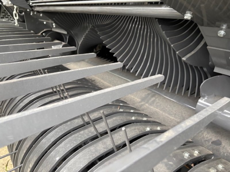 Press-/Wickelkombination typu Fendt Rotana 130 F - 25 Messer -, Neumaschine v Gudensberg (Obrázek 4)