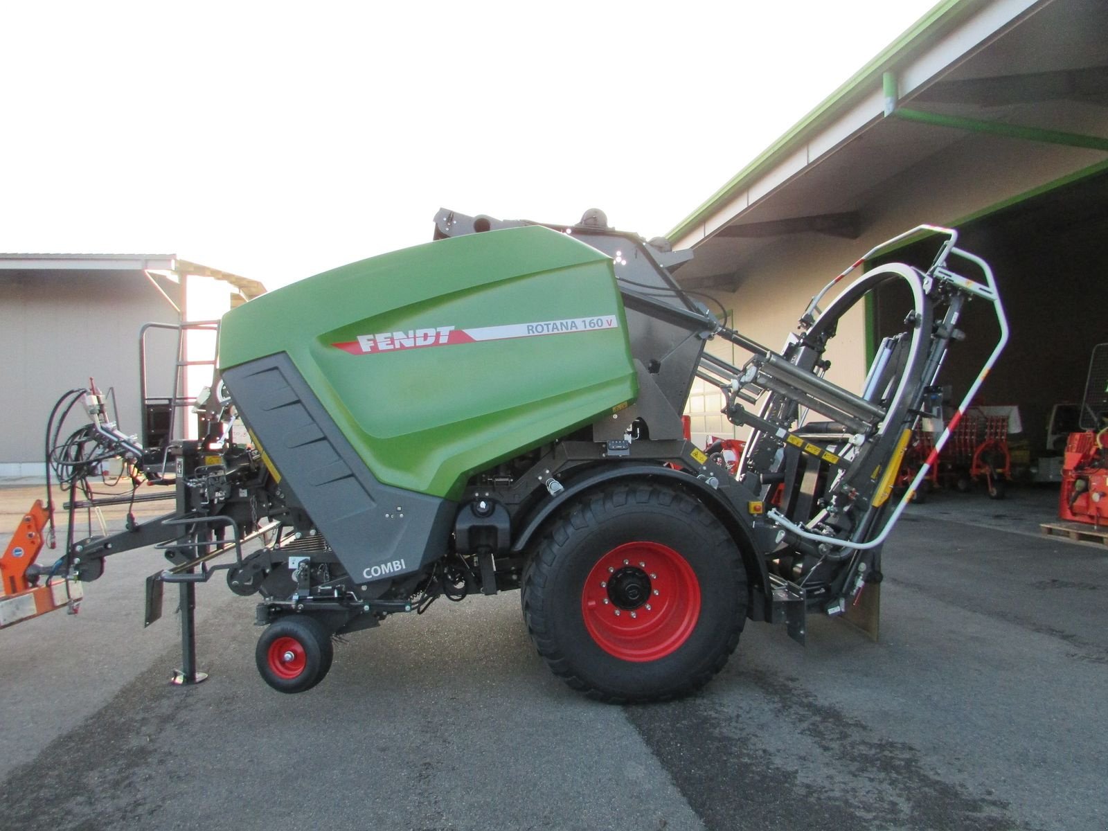 Press-/Wickelkombination του τύπου Fendt Rotana 160V Combi, Vorführmaschine σε Saxen (Φωτογραφία 7)