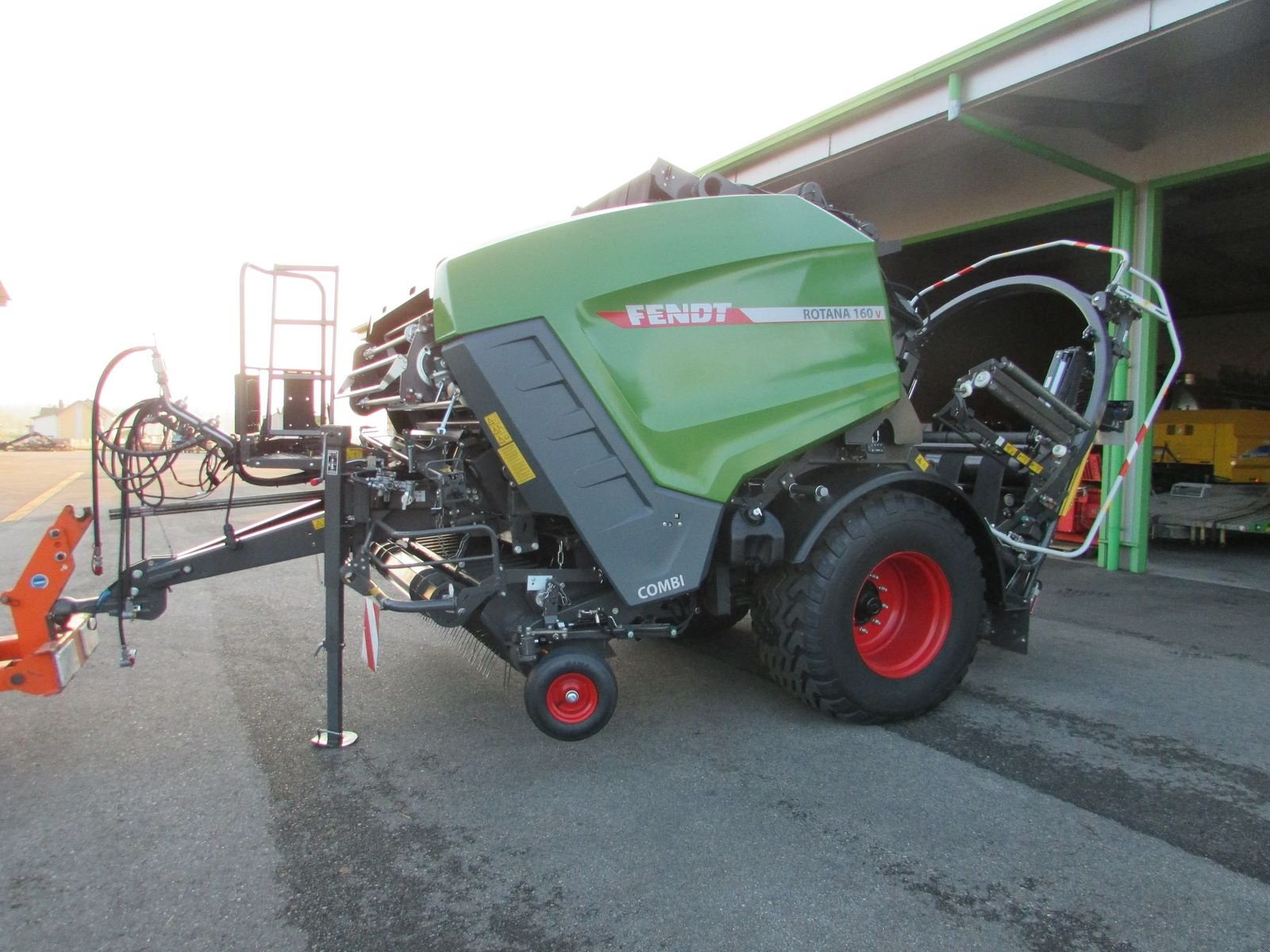 Press-/Wickelkombination του τύπου Fendt Rotana 160V Combi, Vorführmaschine σε Saxen (Φωτογραφία 8)