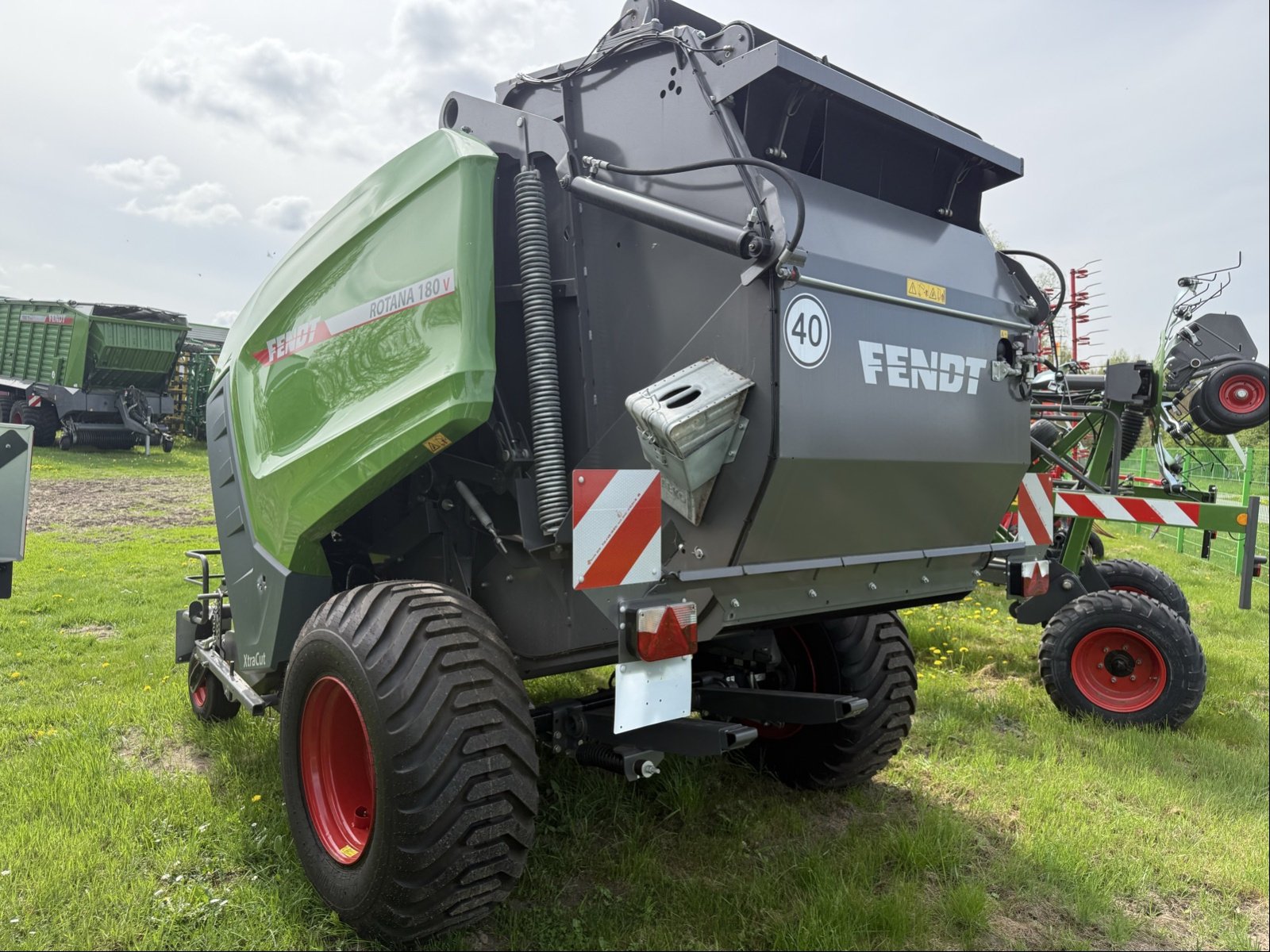 Press-/Wickelkombination tip Fendt Rotana 180 V Xtra 25-Messer, Gebrauchtmaschine in Bützow (Poză 3)