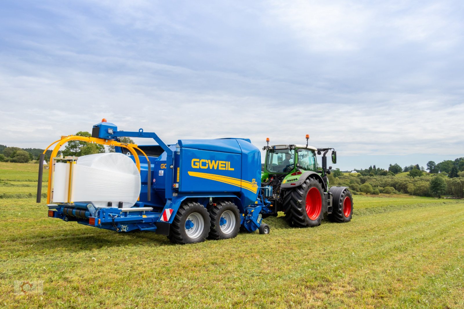 Press-/Wickelkombination des Typs Göweil G-1 F125 Kombi Runballenpresse Wickelkombination 1,25m Rundballen, Neumaschine in Tiefenbach (Bild 4)