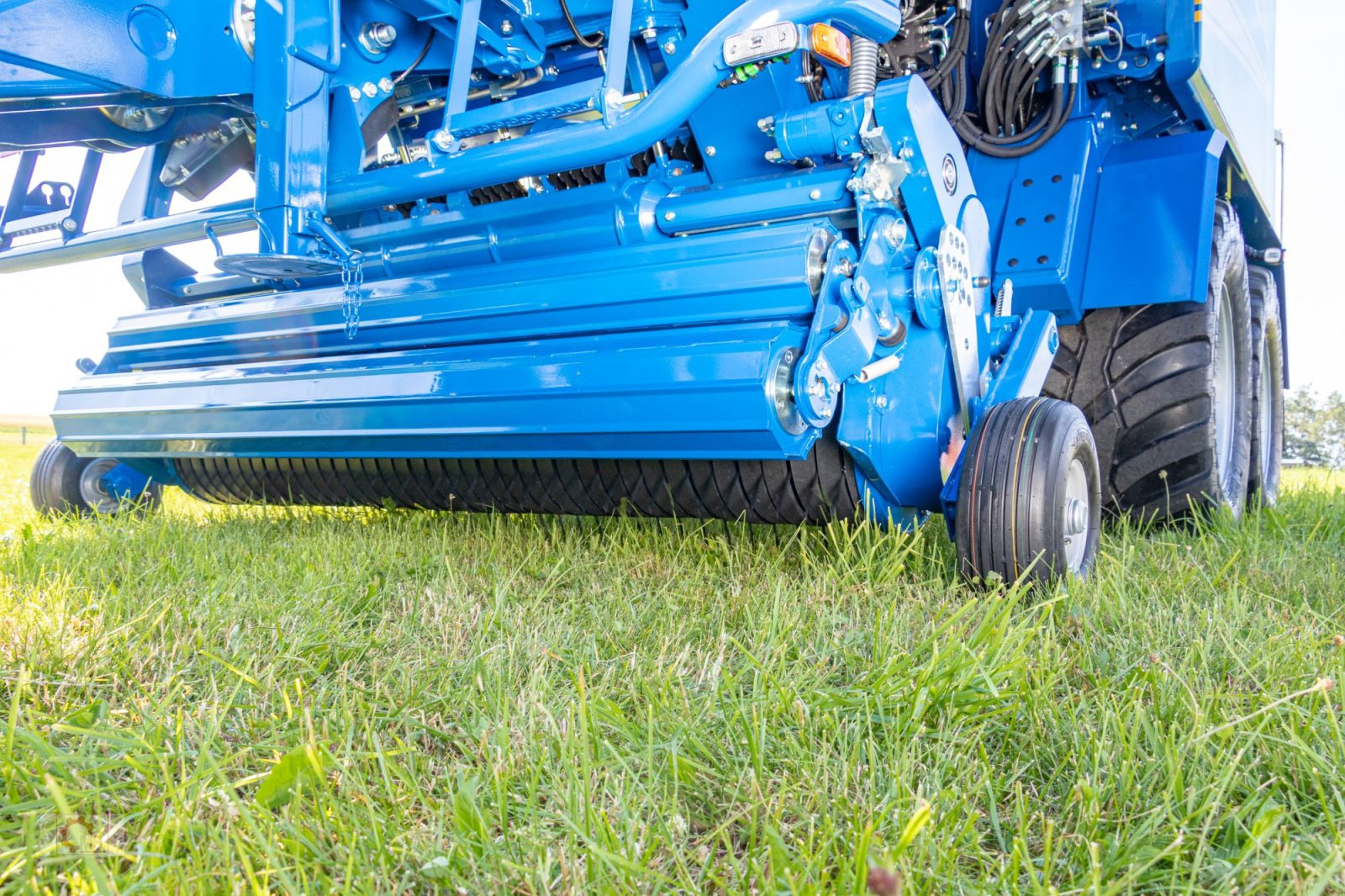 Press-/Wickelkombination des Typs Göweil G-1 F125 Kombi Runballenpresse Wickelkombination 1,25m Rundballen, Neumaschine in Tiefenbach (Bild 17)