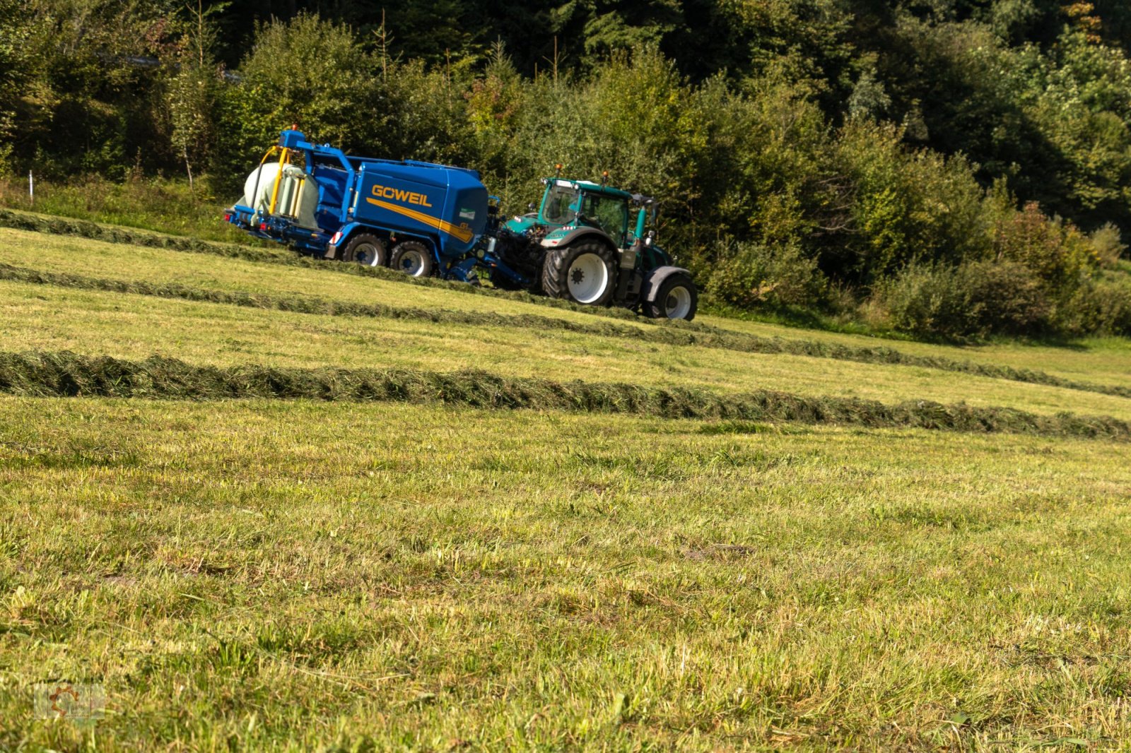 Press-/Wickelkombination des Typs Göweil G-1 F125 Kombi Runballenpresse Wickelkombination 1,25m Rundballen, Neumaschine in Tiefenbach (Bild 24)