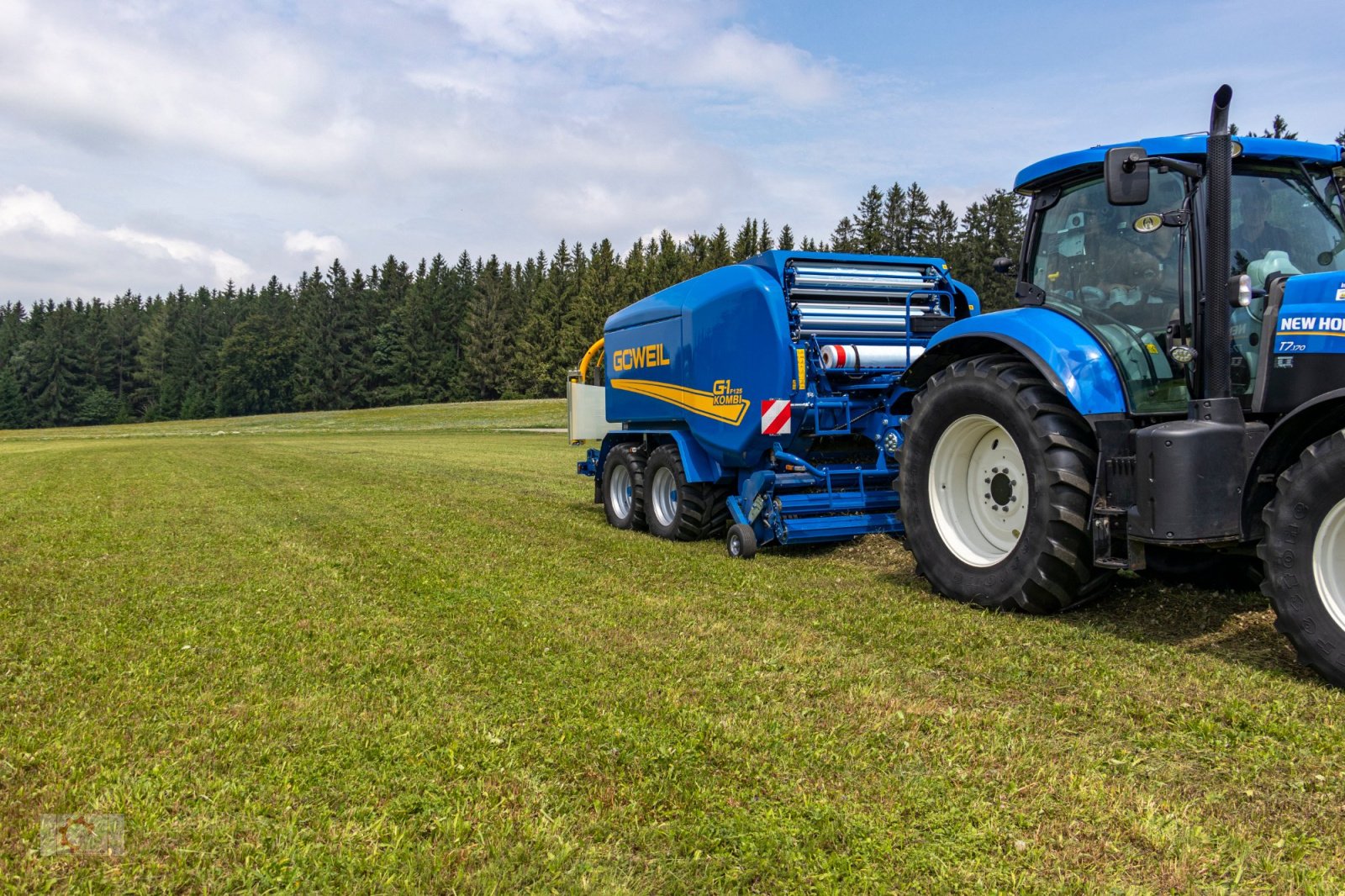 Press-/Wickelkombination tip Göweil G-1 F125 Kombi Runballenpresse Wickelkombination 1,25m Rundballen, Neumaschine in Tiefenbach (Poză 29)