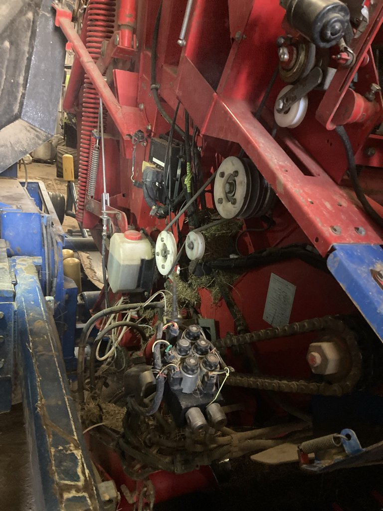 Press-/Wickelkombination от тип Göweil LELY RP 545 Châssis GOWEIL, Gebrauchtmaschine в BOISMONT (Снимка 9)