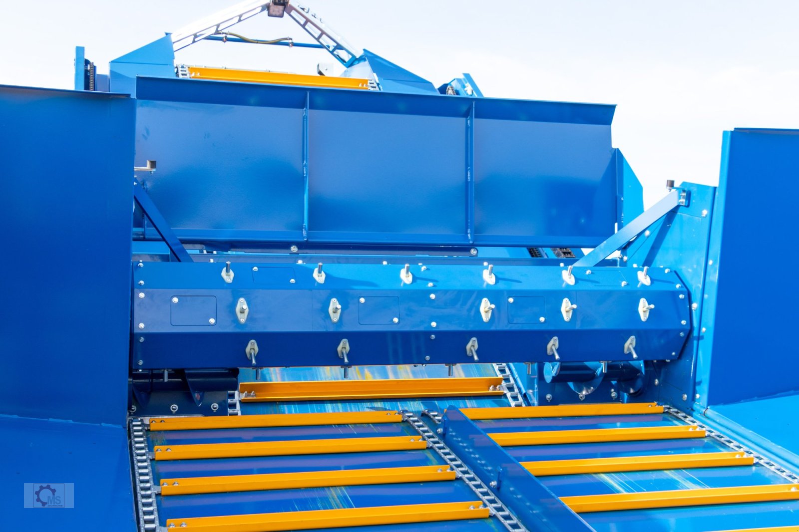 Press-/Wickelkombination of the type Göweil LT-Master F115 Maispresse Variable Ballengröße, Neumaschine in Tiefenbach (Picture 10)