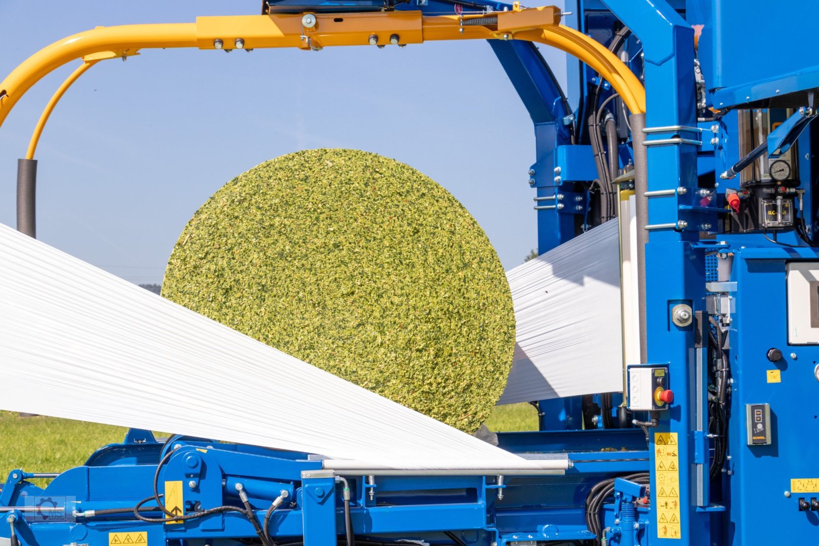 Press-/Wickelkombination of the type Göweil LT-Master F115 Maispresse Variable Ballengröße, Neumaschine in Tiefenbach (Picture 29)