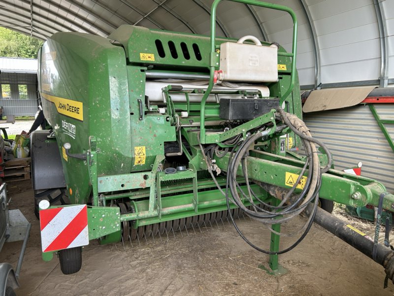 Press-/Wickelkombination del tipo John Deere C 441 R, Gebrauchtmaschine In UZERCHE