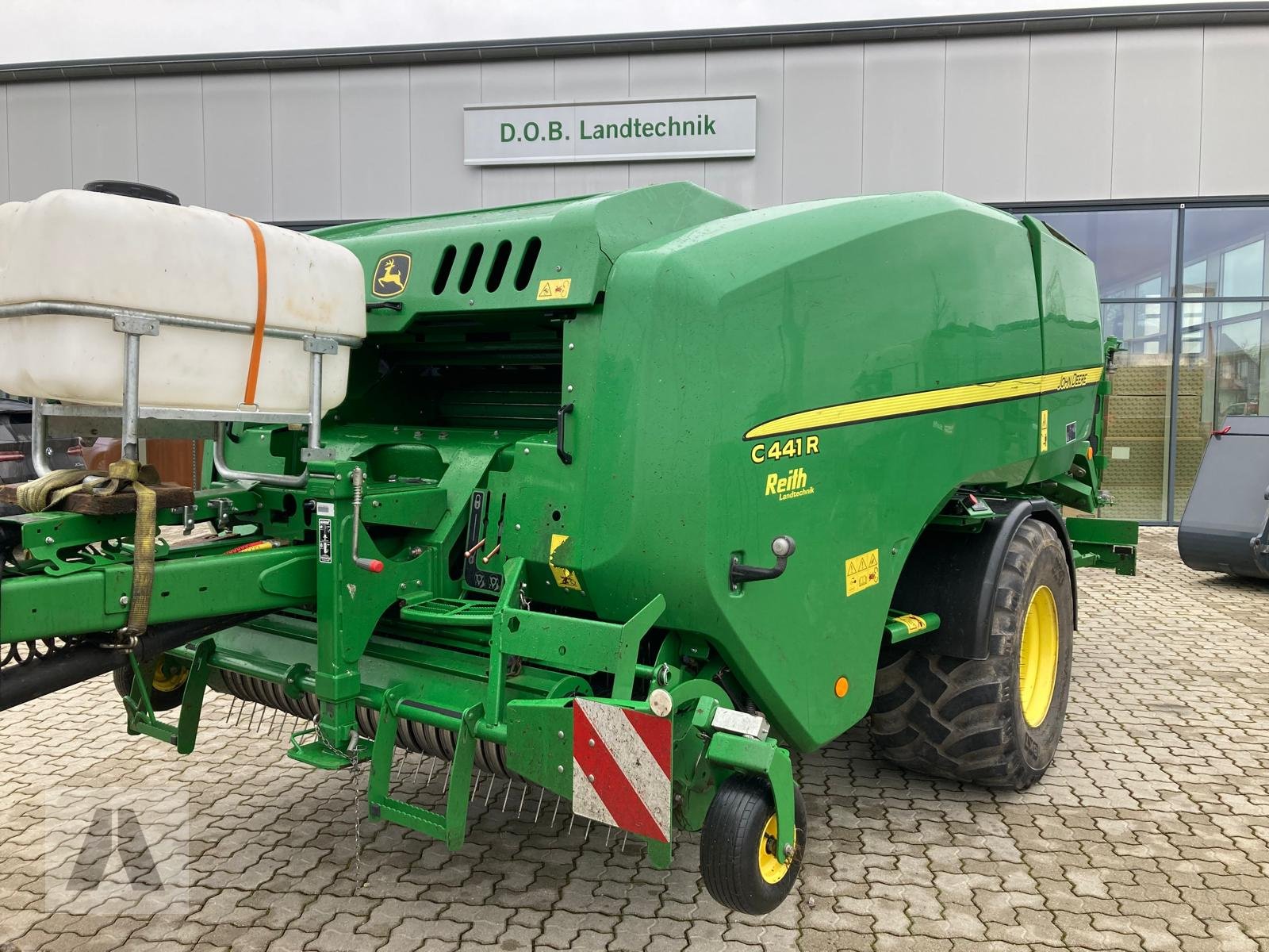 Press-/Wickelkombination of the type John Deere C441 R, Gebrauchtmaschine in Langweid am Lech (Picture 1)