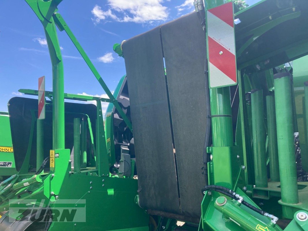Press-/Wickelkombination des Typs John Deere C461R, Gebrauchtmaschine in Kanzach (Bild 4)