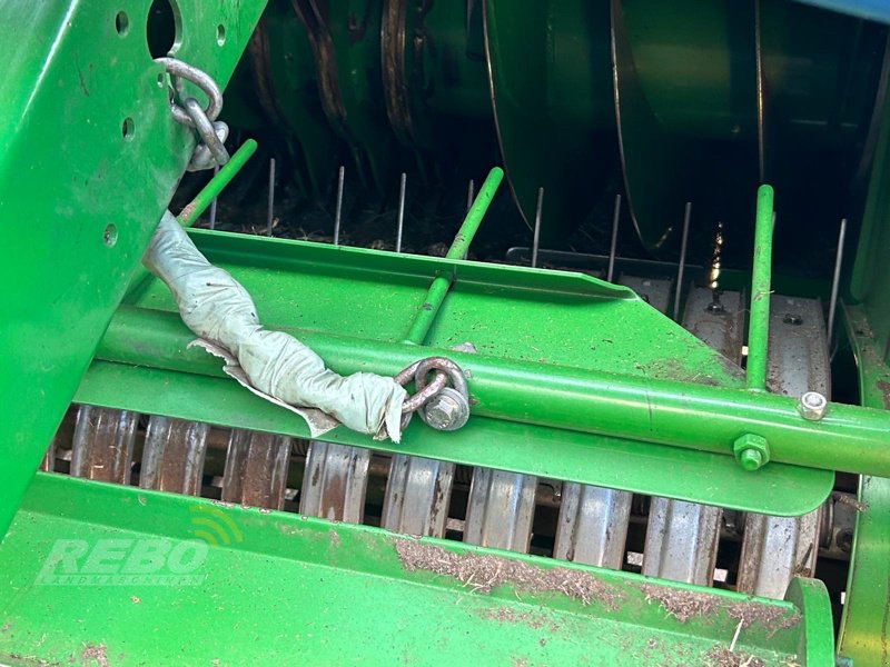 Press-/Wickelkombination typu John Deere V461M mit Göweil G5040, Gebrauchtmaschine v Albersdorf (Obrázek 7)