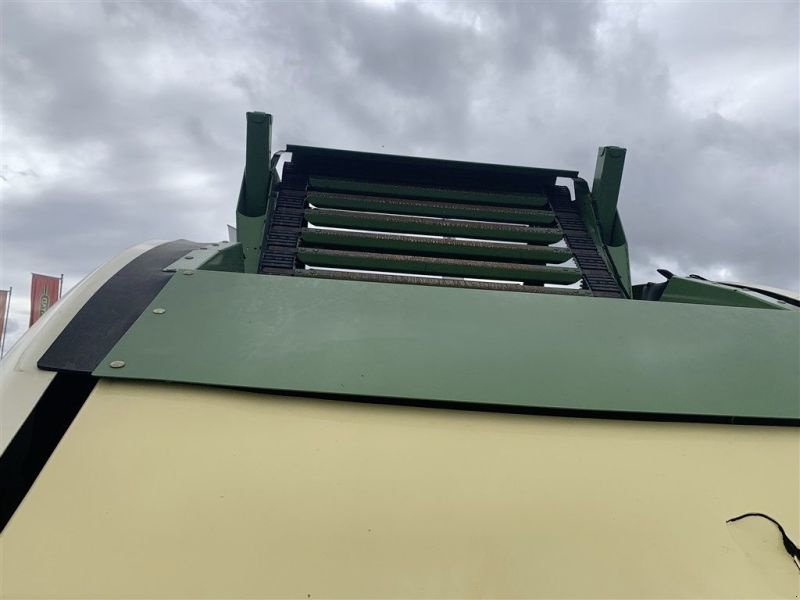 Press-/Wickelkombination des Typs Krone COMPRIMA CF 155 XC, Gebrauchtmaschine in Töging a. Inn (Bild 17)