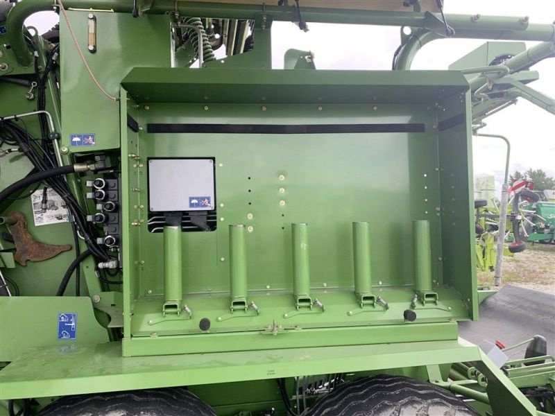 Press-/Wickelkombination des Typs Krone COMPRIMA CF 155 XC, Gebrauchtmaschine in Töging a. Inn (Bild 20)