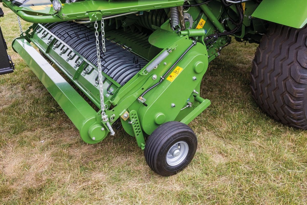 Press-/Wickelkombination des Typs Krone Comprima CF 155 XC, Neumaschine in Sulzberg (Bild 7)