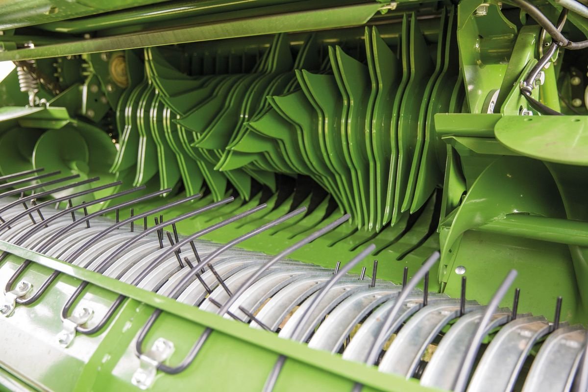 Press-/Wickelkombination des Typs Krone Comprima CF 155 XC, Neumaschine in Sulzberg (Bild 5)