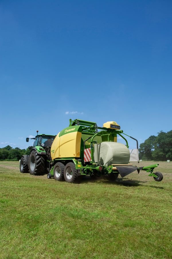 Press-/Wickelkombination des Typs Krone Comprima CF 155 XC, Neumaschine in Sulzberg (Bild 4)