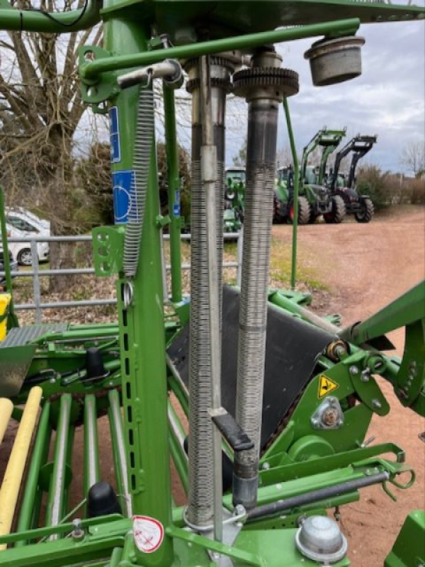 Press-/Wickelkombination типа Krone COMPRIMA CF155XC X-TREME, Gebrauchtmaschine в CHAMPLECY (Фотография 7)