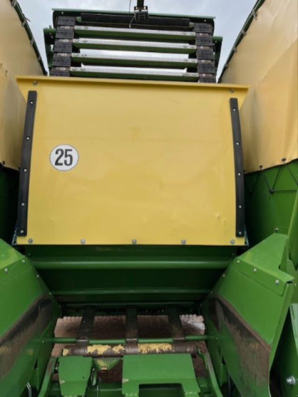 Press-/Wickelkombination типа Krone COMPRIMA CF155XC X-TREME, Gebrauchtmaschine в CHAMPLECY (Фотография 5)