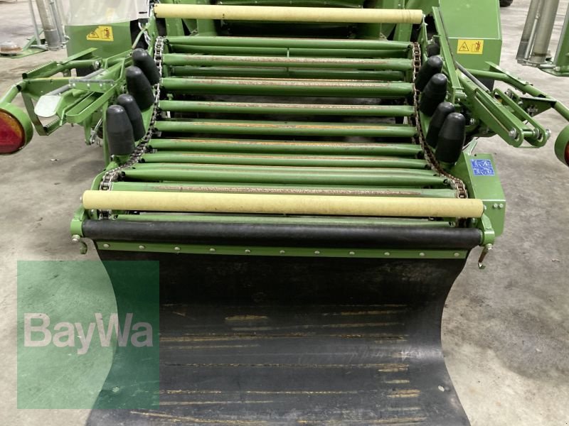 Press-/Wickelkombination of the type Krone COMPRIMA CV 150 XC, Gebrauchtmaschine in Obertraubling (Picture 11)