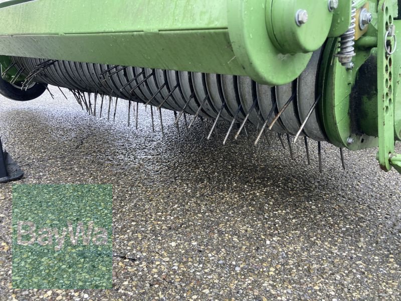 Press-/Wickelkombination des Typs Krone COMPRIMA CV 150 XC, Gebrauchtmaschine in Obertraubling (Bild 12)