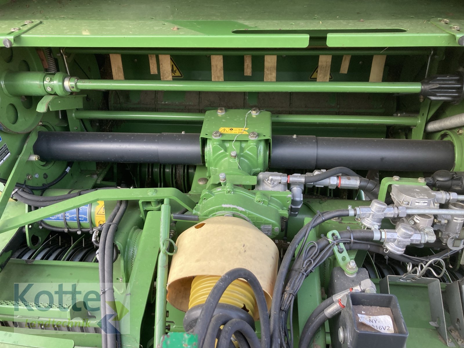 Press-/Wickelkombination of the type Krone Comprima CV 150 XC, Gebrauchtmaschine in Rieste (Picture 5)