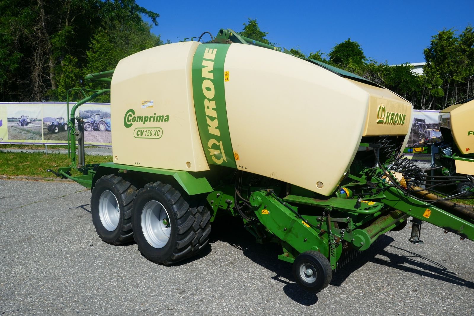 Press-/Wickelkombination del tipo Krone Comprima CV 150 XC, Gebrauchtmaschine In Villach (Immagine 1)