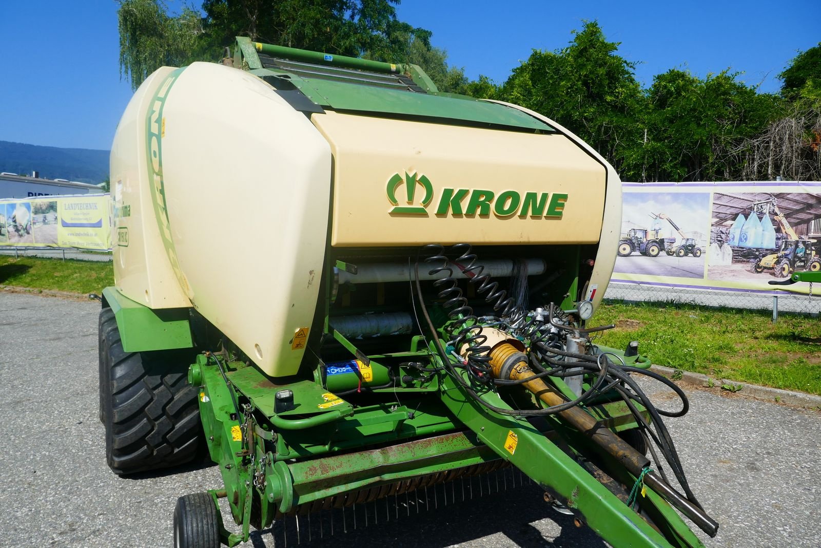 Press-/Wickelkombination del tipo Krone Comprima CV 150 XC, Gebrauchtmaschine In Villach (Immagine 11)