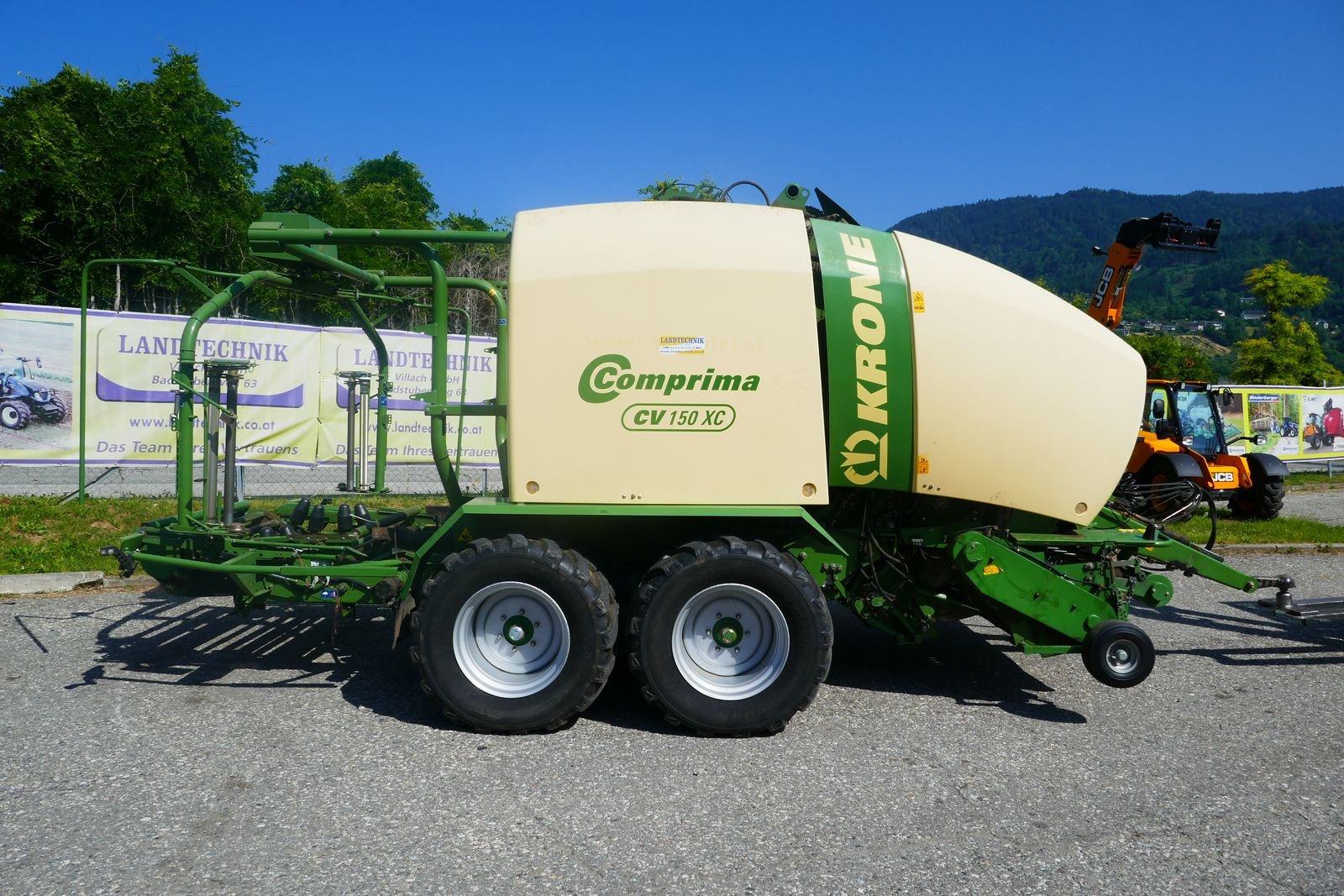 Press-/Wickelkombination del tipo Krone Comprima CV 150 XC, Gebrauchtmaschine In Villach (Immagine 3)