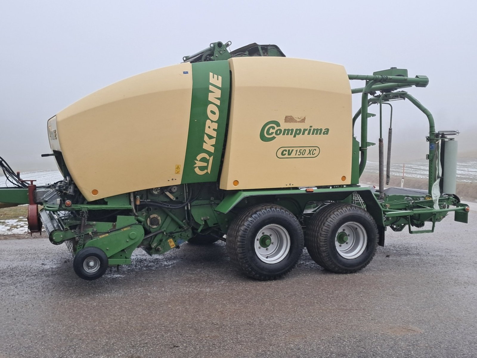 Press-/Wickelkombination a típus Krone Comprima, Gebrauchtmaschine ekkor: Groß Gerungs (Kép 3)