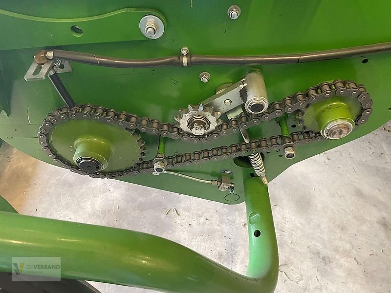 Press-/Wickelkombination of the type Krone CV 150 XC, Gebrauchtmaschine in Fischbach/Clervaux (Picture 13)